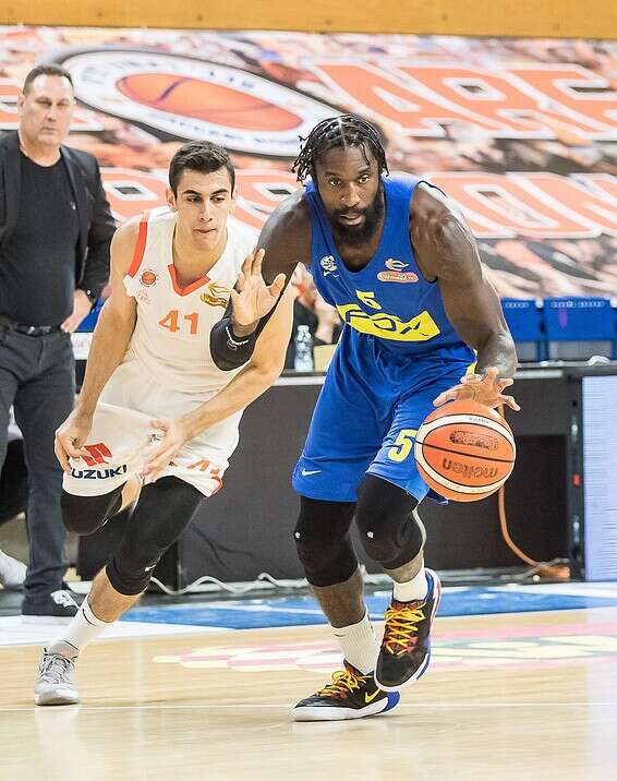 נאבק בהאנטר. "מתרגש לייצג את המדינה" // צילום: עודד קרני